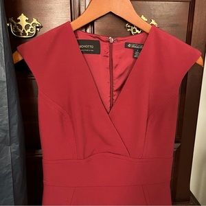 Brooks Brothers Bonotto v neck sleeveless maroon dress size 0